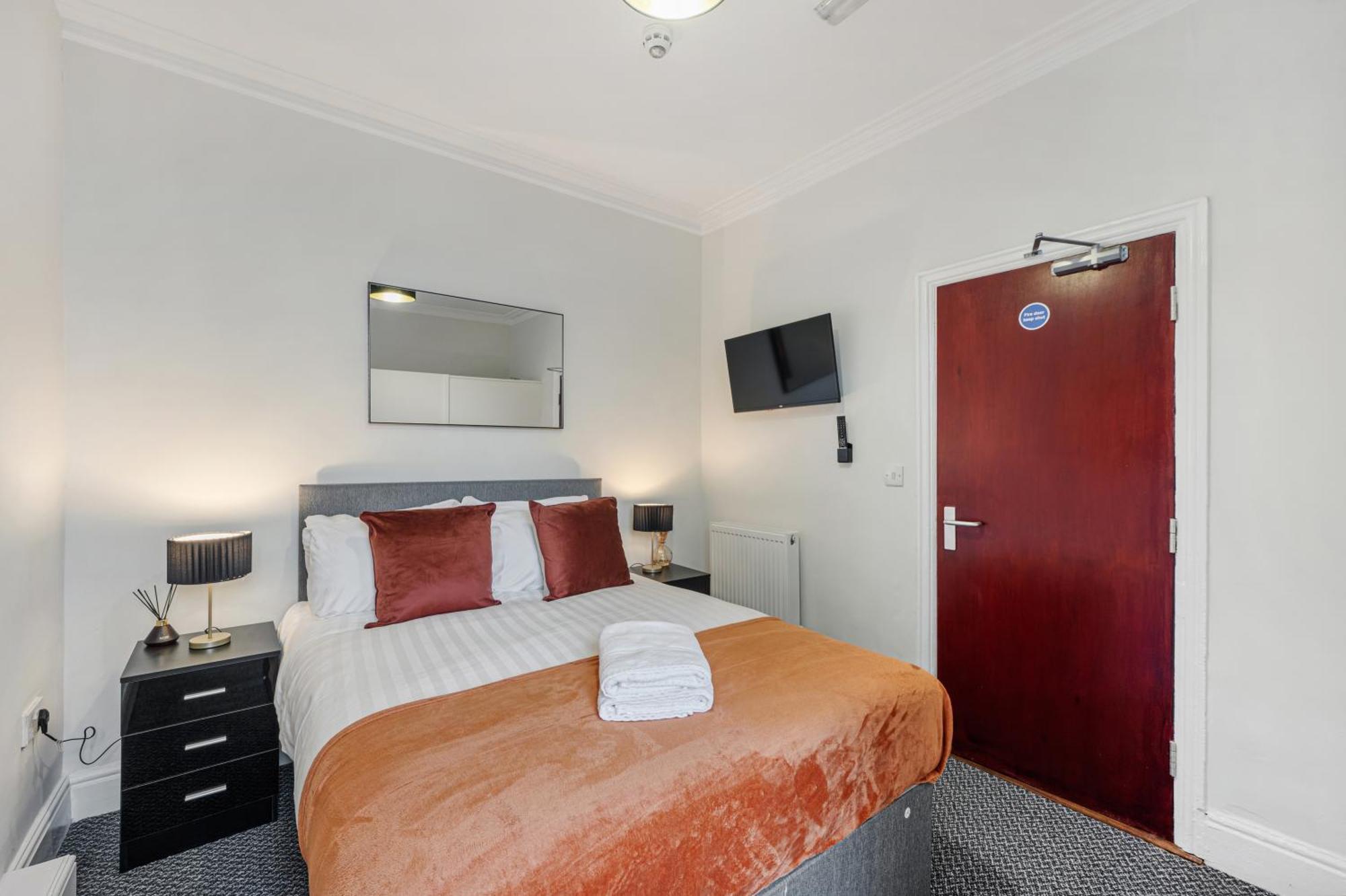 Anfield Cosy Stays - Air Host & Stay - Sleeps 14 Liverpool Exterior foto